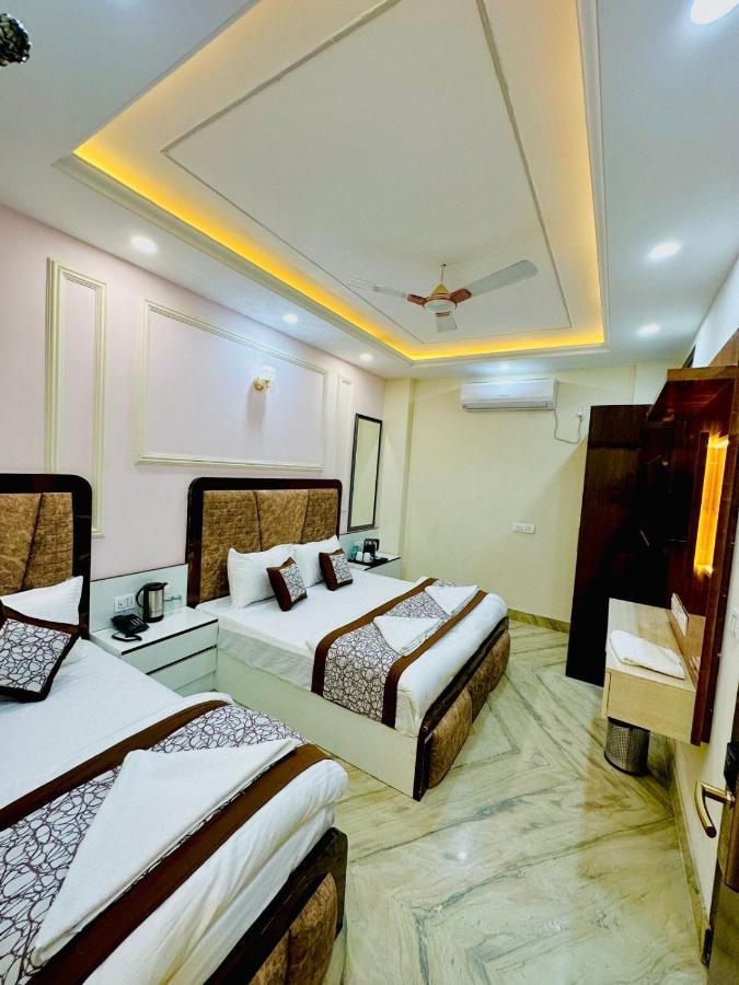 ניו דלהי Hotel Samrat Residency 10 Mints Walking Distance Nizamuddin Railway Station מראה חיצוני תמונה
