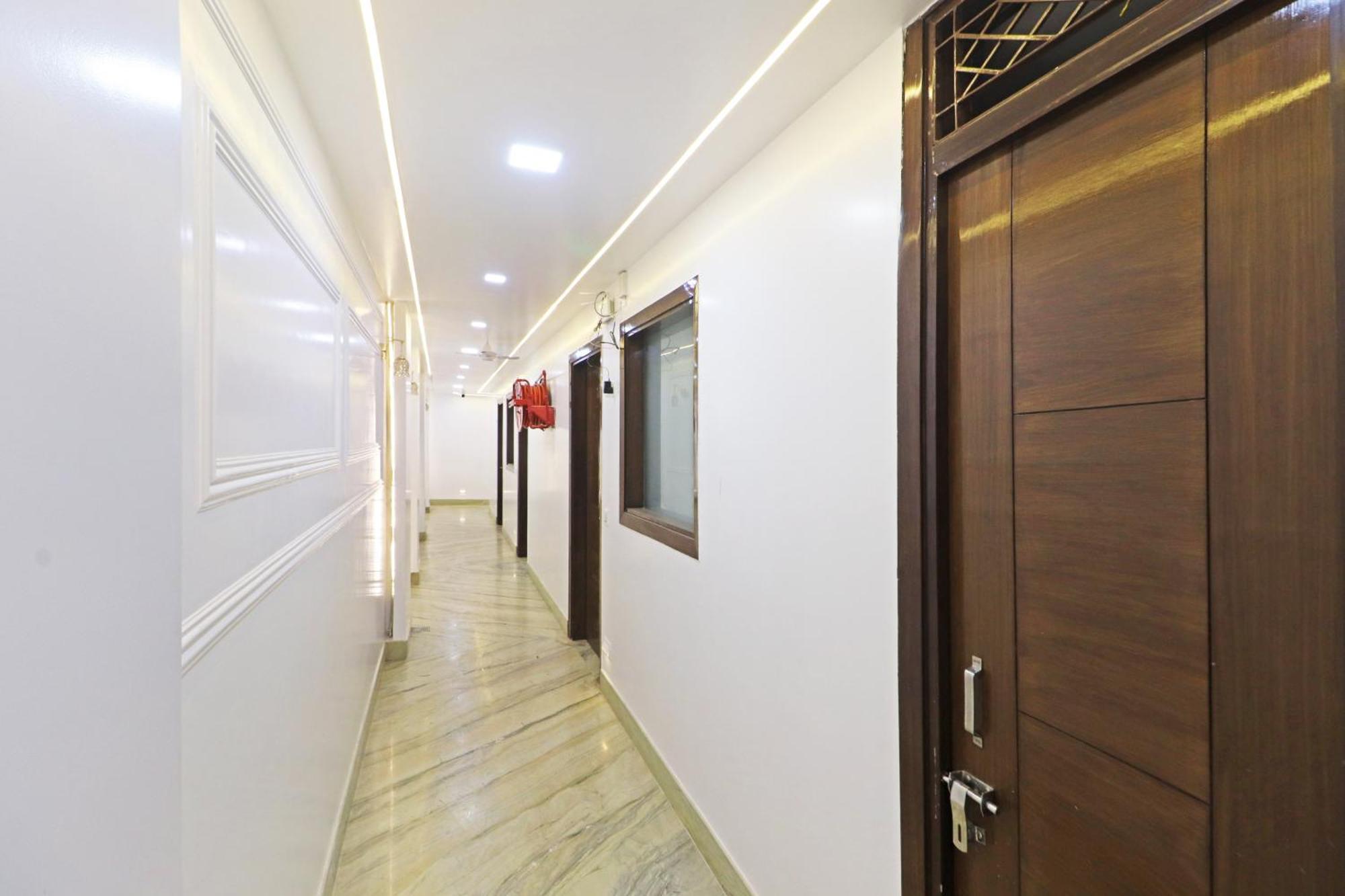 ניו דלהי Hotel Samrat Residency 10 Mints Walking Distance Nizamuddin Railway Station מראה חיצוני תמונה