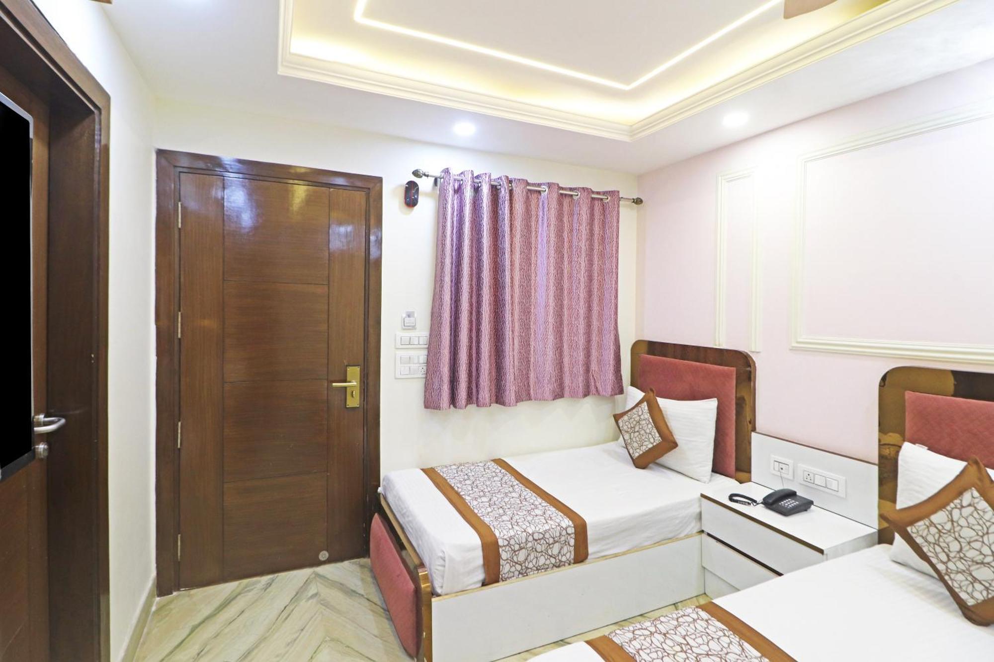 ניו דלהי Hotel Samrat Residency 10 Mints Walking Distance Nizamuddin Railway Station מראה חיצוני תמונה