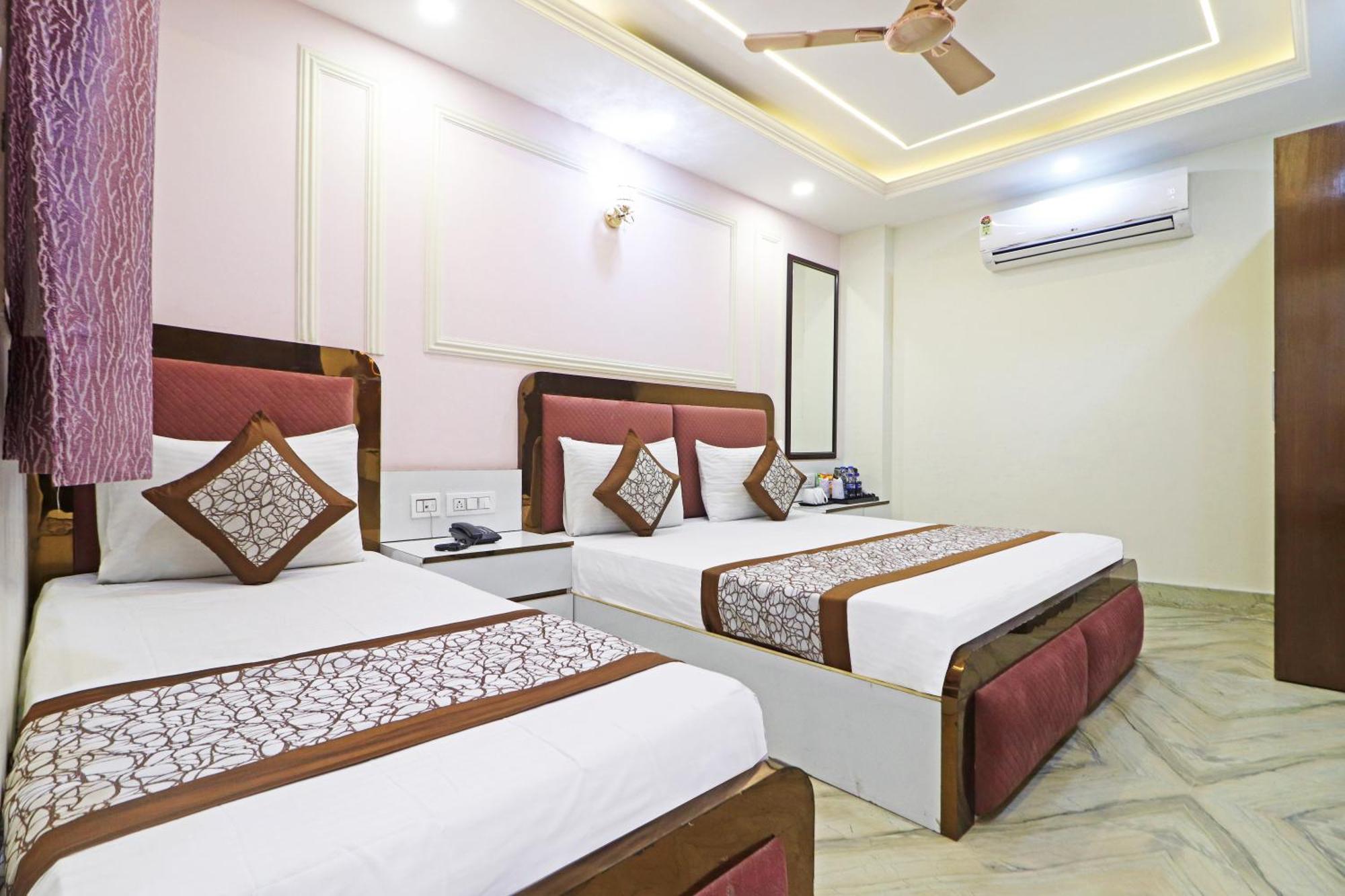 ניו דלהי Hotel Samrat Residency 10 Mints Walking Distance Nizamuddin Railway Station מראה חיצוני תמונה