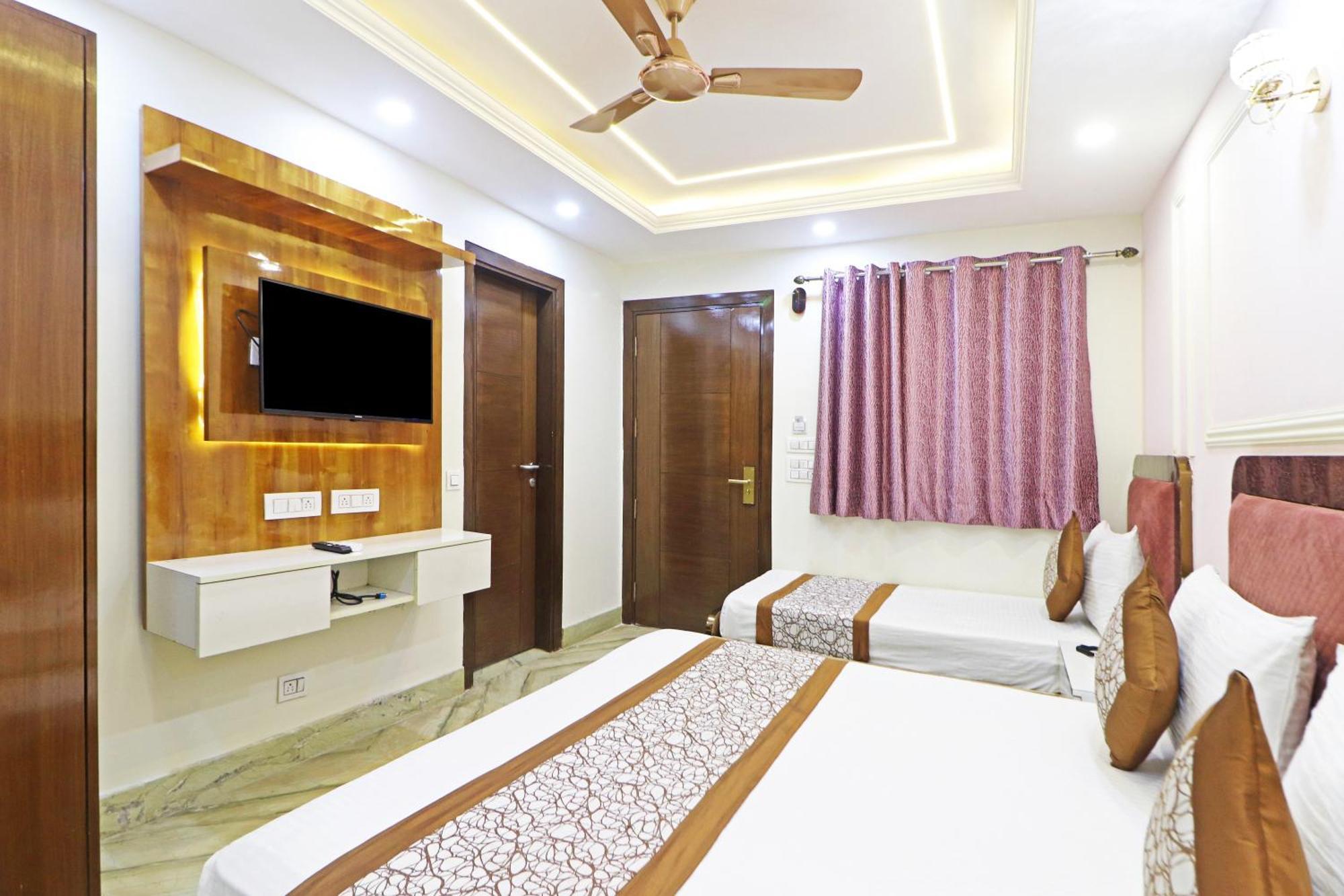 ניו דלהי Hotel Samrat Residency 10 Mints Walking Distance Nizamuddin Railway Station מראה חיצוני תמונה