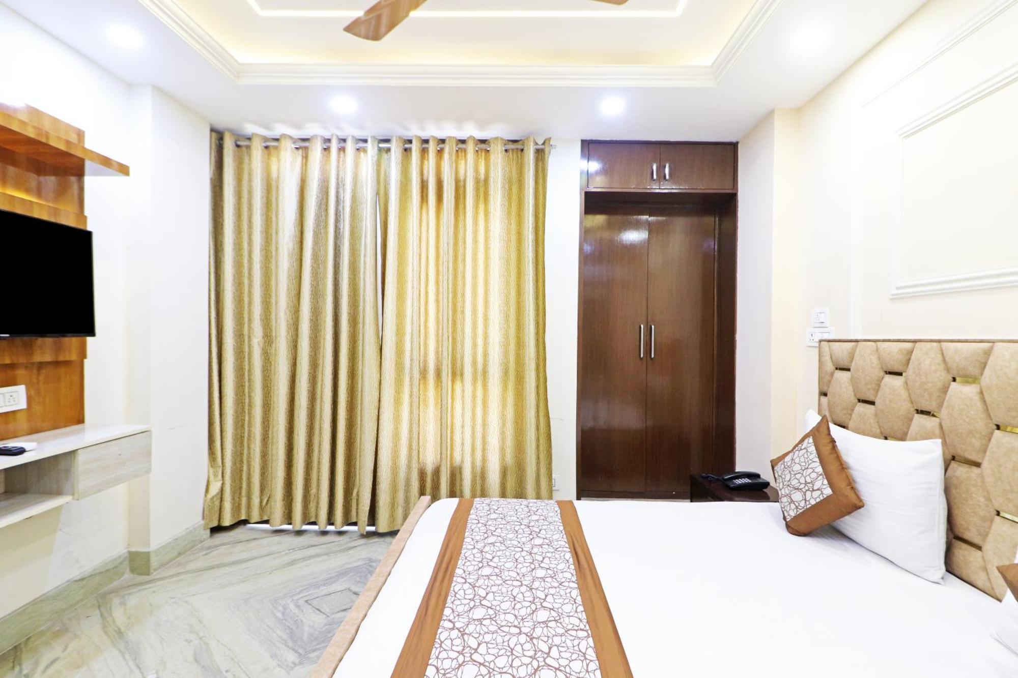 ניו דלהי Hotel Samrat Residency 10 Mints Walking Distance Nizamuddin Railway Station מראה חיצוני תמונה